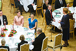  Presidentti Halonen lausuu päivällisen tervehdyssanat. Copyright © Tasavallan presidentin kanslia